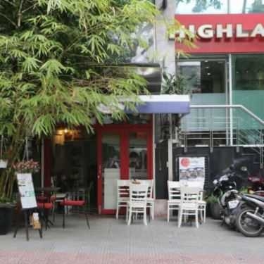 Không gian- Cafe Le Bánh Mì - Lê Thánh Tôn