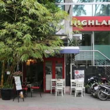 Không gian- Cafe Le Bánh Mì - Lê Thánh Tôn