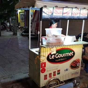 Không gian- Ăn vặt Le Gourmet - Bánh Hot Dog