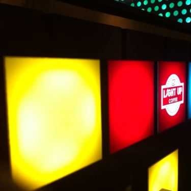 Tổng hợp- Light Up Coffee - Trần Hưng Đạo