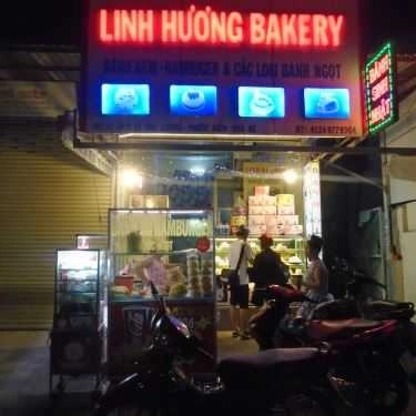 Không gian- Tiệm Bánh Linh Hương Bakery - Lê Văn Lương