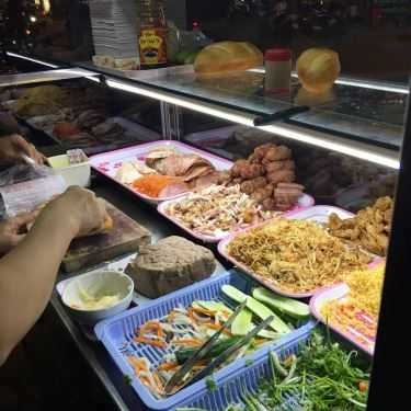 Món ăn- Tiệm Bánh Cô Thúy - Lò Bánh Mì