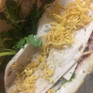 Món ăn- Tiệm Bánh Cô Thúy - Lò Bánh Mì