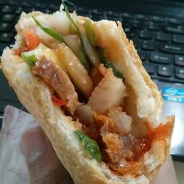 Món ăn- Tiệm Bánh Lò Bánh Mì Ngọc Quân