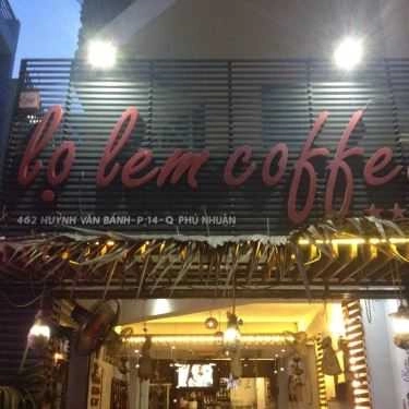 Không gian- Lọ Lem Coffee