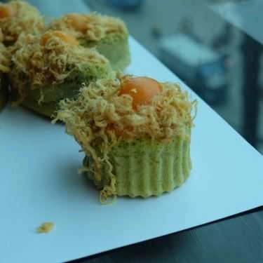 Món ăn- Local Store - Bông Lan Trứng Muối & Flan Gateau - Shop Online