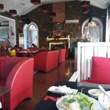 Không gian- Love Garden Cafe