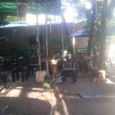 Không gian- Mạnh Tiến Coffee