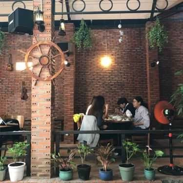 Không gian- Mây Coffee - Cách Mạng Tháng 8