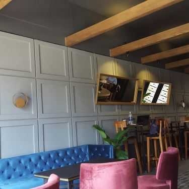 Tổng hợp- Merlin Cafe & Wine