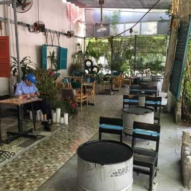 Không gian- Moon Cafe - Đường Số 7A