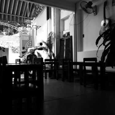 Không gian- Morning Cafe