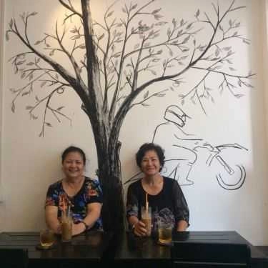 Không gian- Morning Cafe