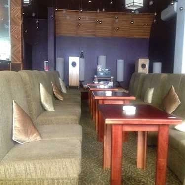 Không gian- The Music Coffee