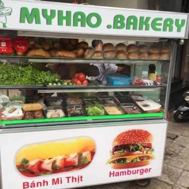 Không gian- Tiệm Bánh Mỹ Hảo Bakery - Bánh Kem Bắp & Bông Lan Trứng Muối