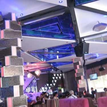 Không gian- New Cafe