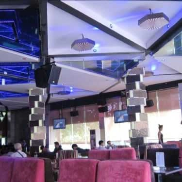 Không gian- New Cafe