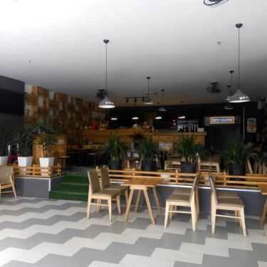 Không gian- New Coffee - Đường D1