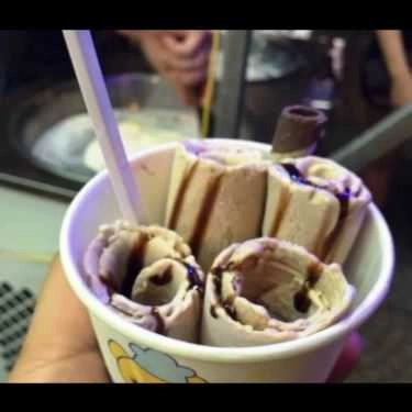 Món ăn- Cafe Kem Cuộn Thái Lan - Tân Quy