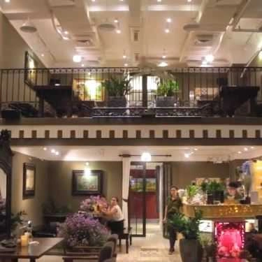 Không gian- Cafe Nguyễn Ánh 9 - Phòng Trà Ca Nhạc