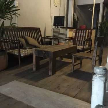 Không gian- Nhễnh Coffee