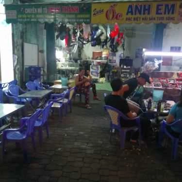 Không gian- Quán Nhậu Quán Ốc Anh Em