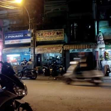 Không gian- Ăn vặt Ốc Vỉa Hè - Đồng Giá 20k