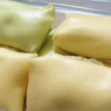 Món ăn- Tiệm Bánh Zét Bakery - Pancake Sầu Riêng - Xóm Đất