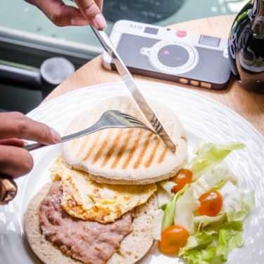 Món ăn- Panini & Leafy Green Cafe