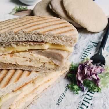 Món ăn- Panini & Leafy Green Cafe
