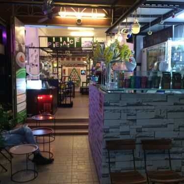 Không gian- Peace Coffee