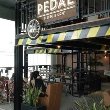 Không gian- Pedal - Bistro & Cafe