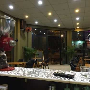 Không gian- Petite Cafe