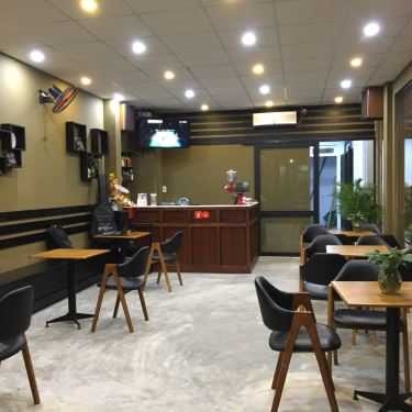 Không gian- Petite Cafe