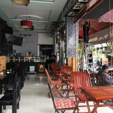 Không gian- Pha Coffee