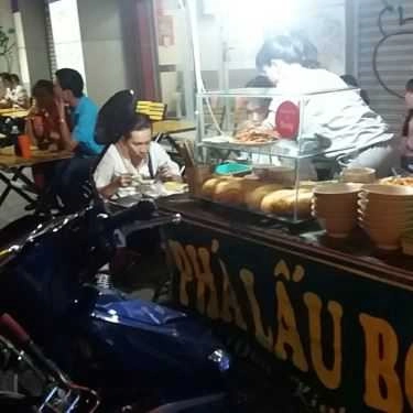 Không gian- Ăn vặt Phá Lấu Bò - 147B Trần Hưng Đạo