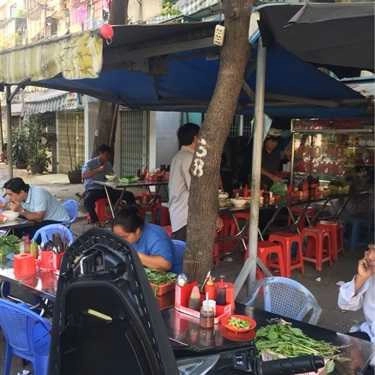 Không gian- Ăn vặt Phở Hồng - Phở Bò & Bò Kho Bình Dân