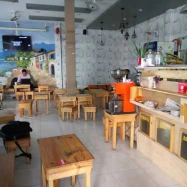 Không gian- Phố Cafe - Hoa Cau