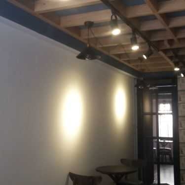 Không gian- Phoenix - Coffee, Tea & Bakery