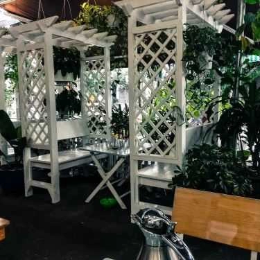 Không gian- Phúc Lộc Thọ Cafe