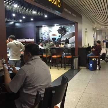 Không gian- Puro Gusto Coffee