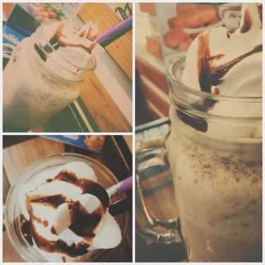 Tổng hợp- Q Cafe & Studio