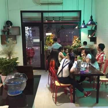 Không gian- Quán Ăn Q Coffee, Tea & Food Vegan