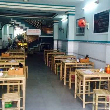 Không gian- Quán Ăn Hoa Sala - Chuyên Phục Vụ Các Món Chay