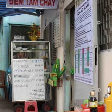 Không gian- Quán Ăn Quán Chay Cô Út