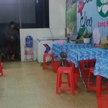 Không gian- Quán Ăn Quán Chay Long Hoa