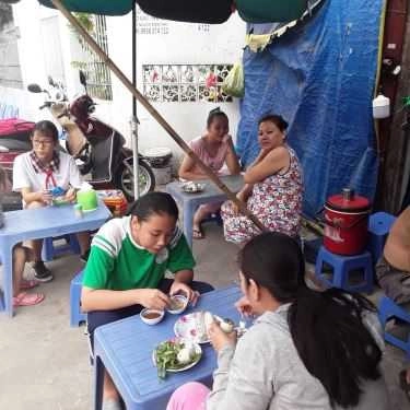 Tổng hợp- Ăn vặt Chị Lan - Gỏi Cuốn & Trứng Vịt Lộn