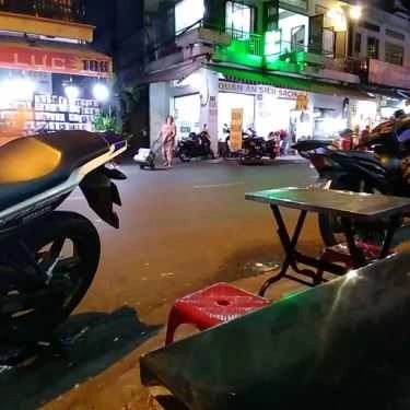 Không gian- Ăn vặt Quán Hòa - Súp Cua Trứng Bắc Thảo