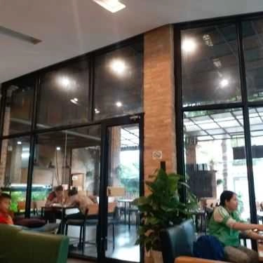 Không gian- Quán Lá Cafe