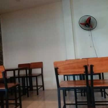 Không gian- Quán Lá Cafe